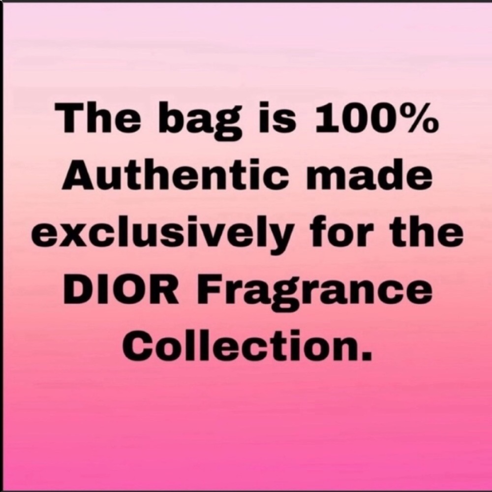 - ❤️- ❤️Dior makeup pouch with chain - Picture 11 of 14